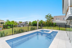 Sunset Waters - Waterfront with Pool